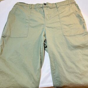 Sanctuary women’s cargo chino style pant in olive size 20W